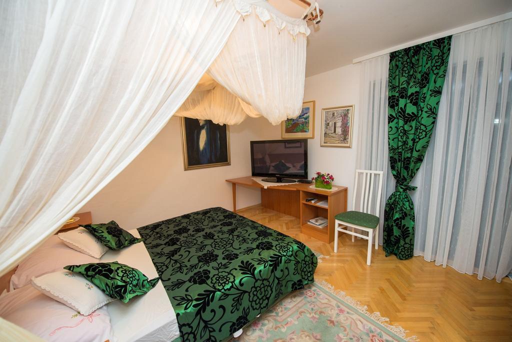 Apartments Marija Near Center فوديس المظهر الخارجي الصورة